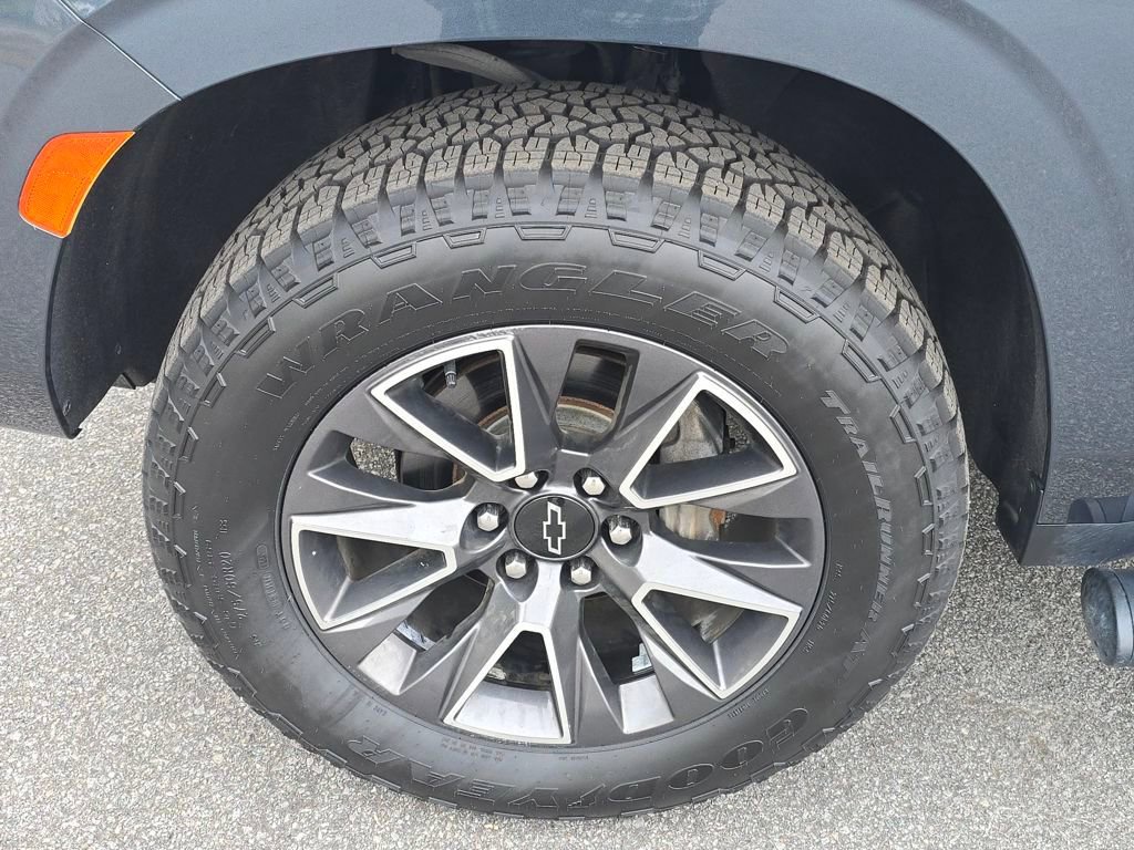 Used 2021 Chevrolet Tahoe Z71 w/ Luxury Package image 27