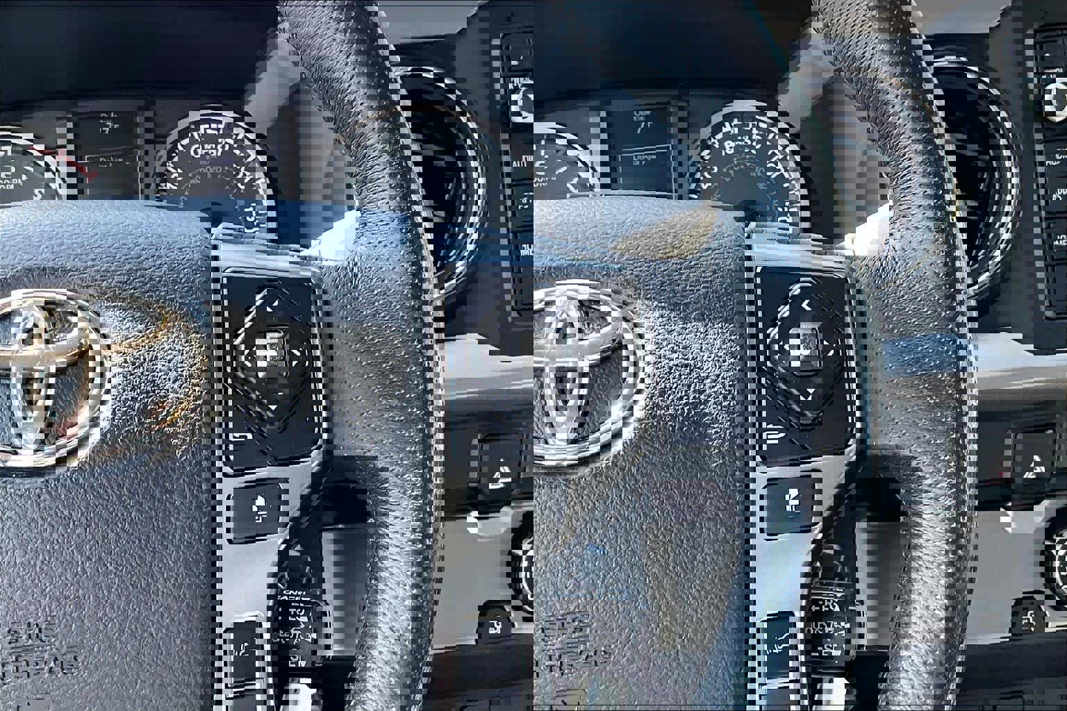 Used 2019 Toyota Tacoma SR5 image 24