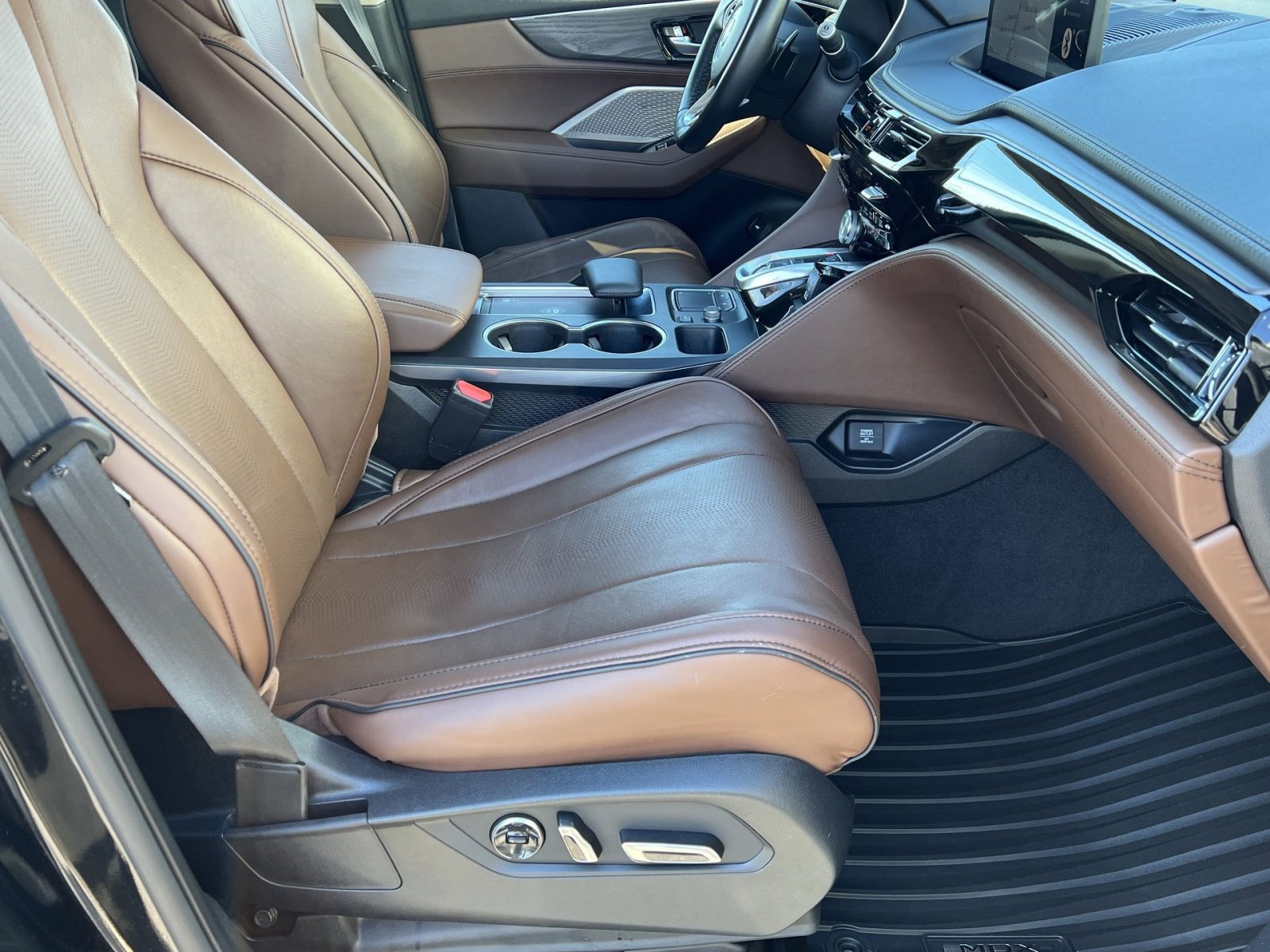 Certified 2023 Acura MDX w/Advance Package image 26