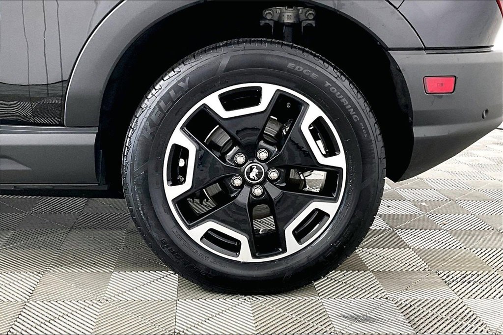 Used 2024 Ford Bronco Sport Outer Banks image 8