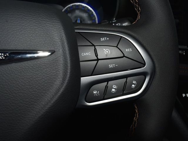 New 2026 Chrysler Pacifica Pinnacle image 18