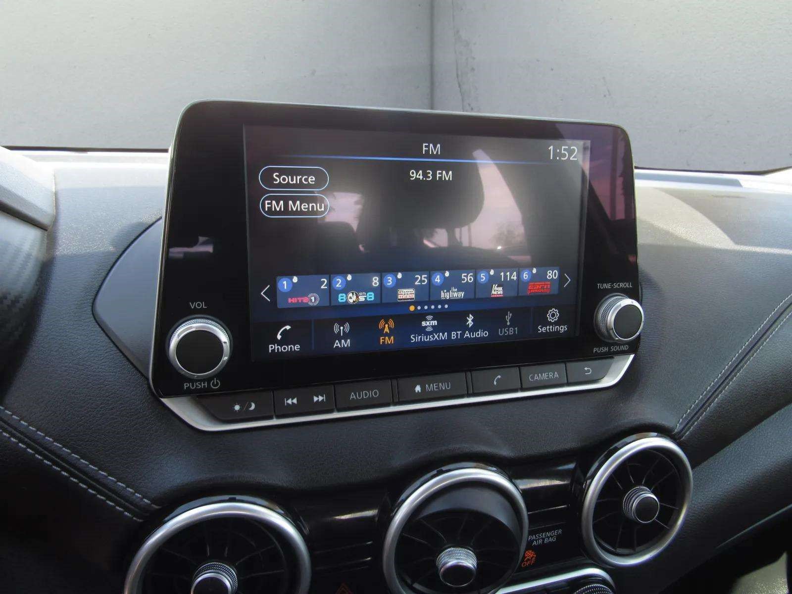 Used 2024 Nissan Sentra SV FWD image 17