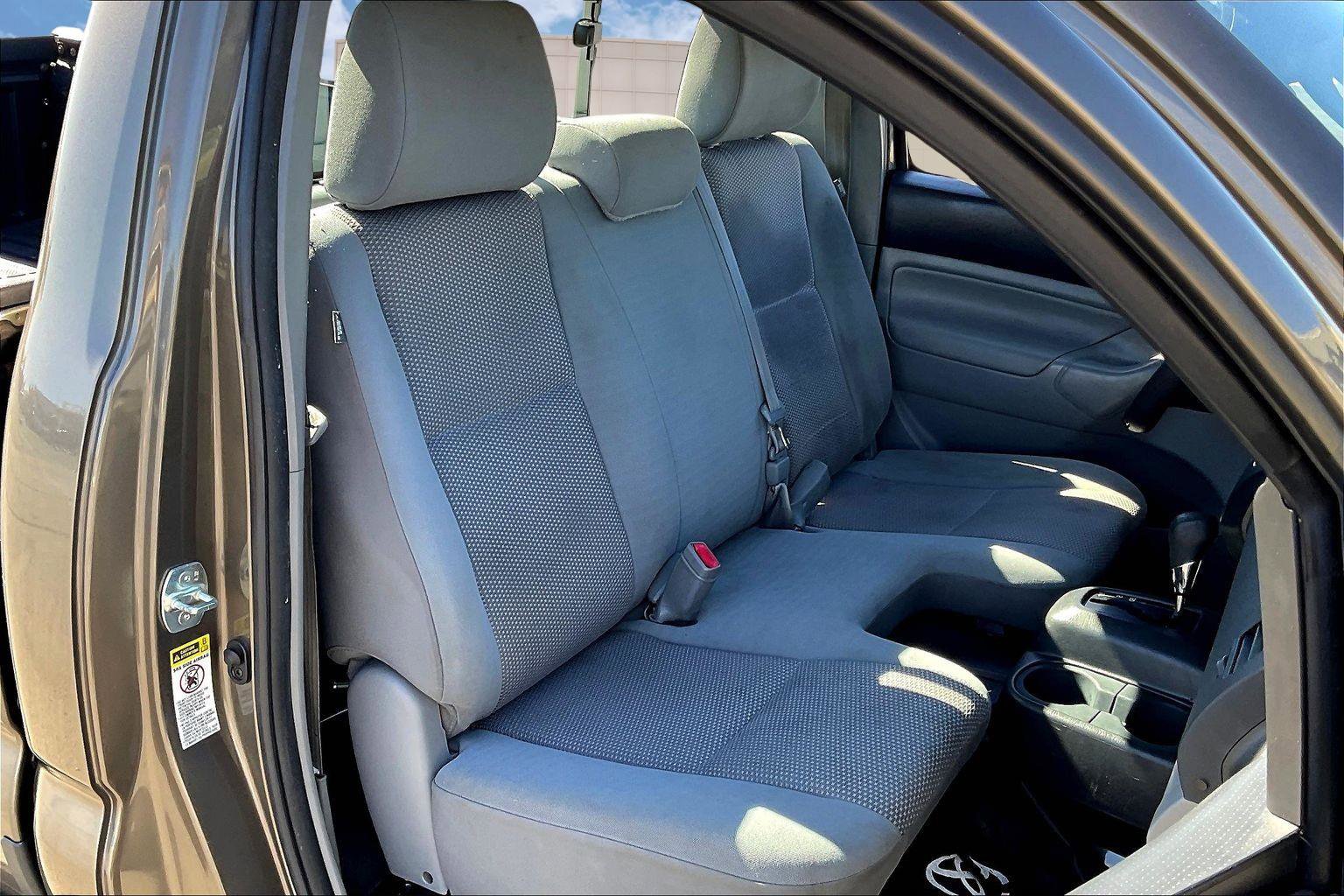 Used 2012 Toyota Tacoma 2WD Regular Cab image 7