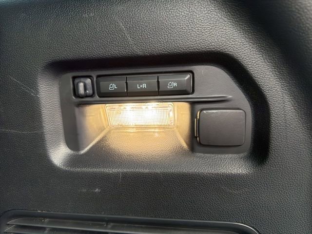 Used 2025 Ford Explorer ST image 10