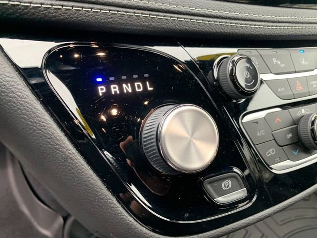 Used 2021 Chrysler Pacifica Touring w/ Cold Weather Group image 22