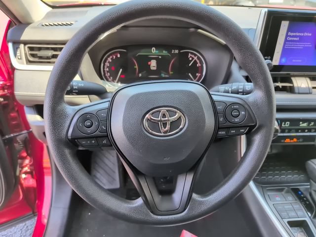 Used 2025 Toyota RAV4 XLE AWD/4WD image 14