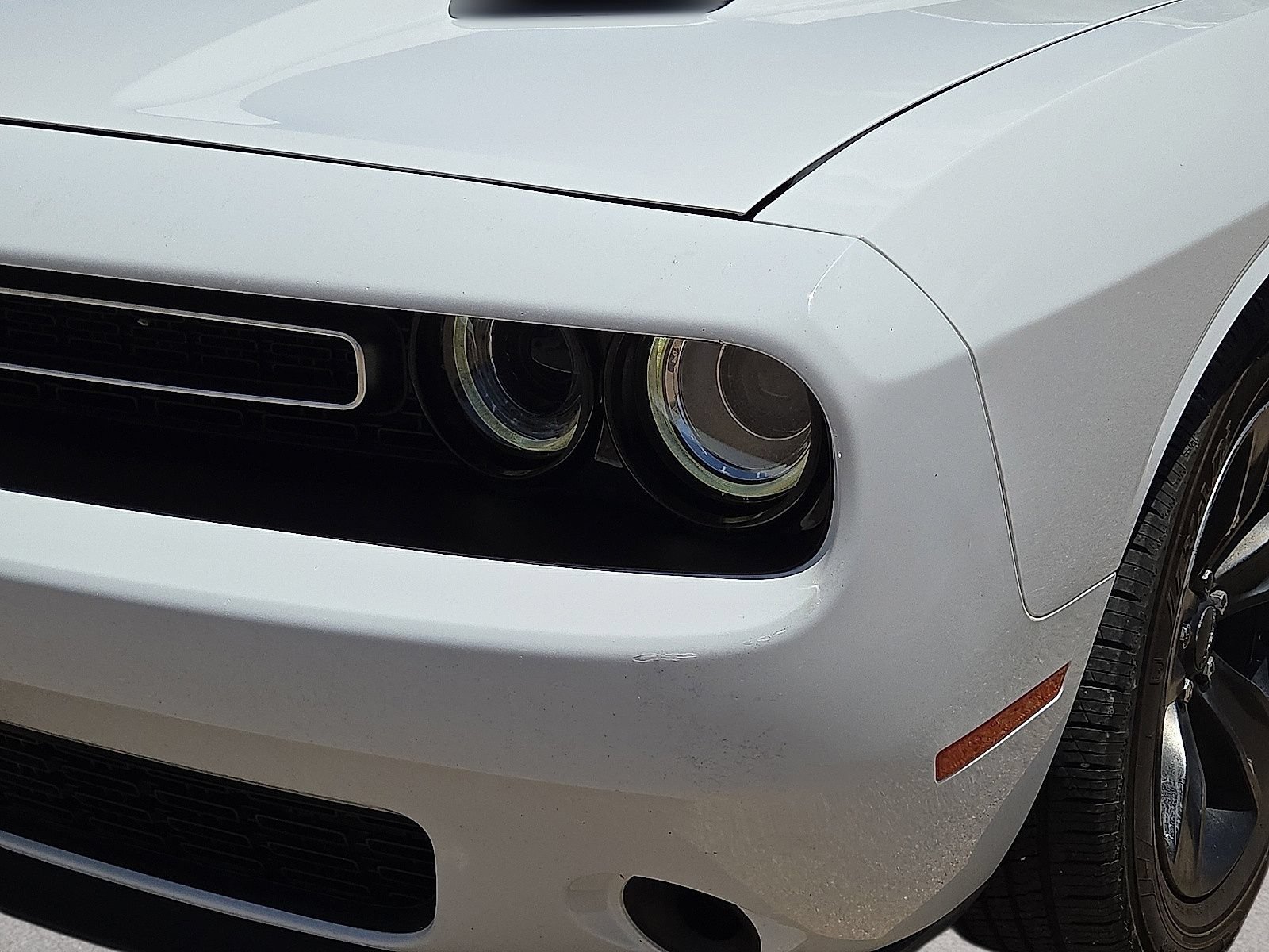 Used 2016 Dodge Challenger SXT RWD image 10