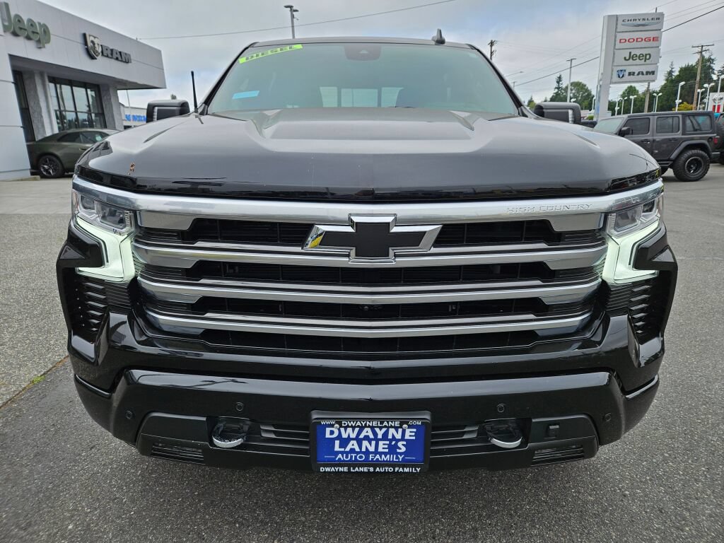 Used 2024 Chevrolet Silverado 1500 High Country w/ Technology Package AWD/4WD image 8