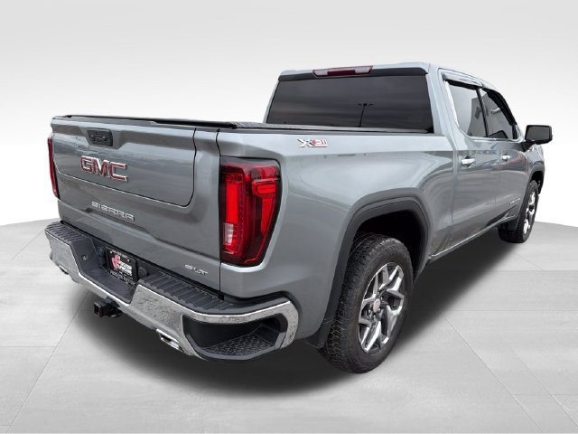 Used 2023 GMC Sierra 1500 SLT w/ SLT Premium Package AWD/4WD image 7