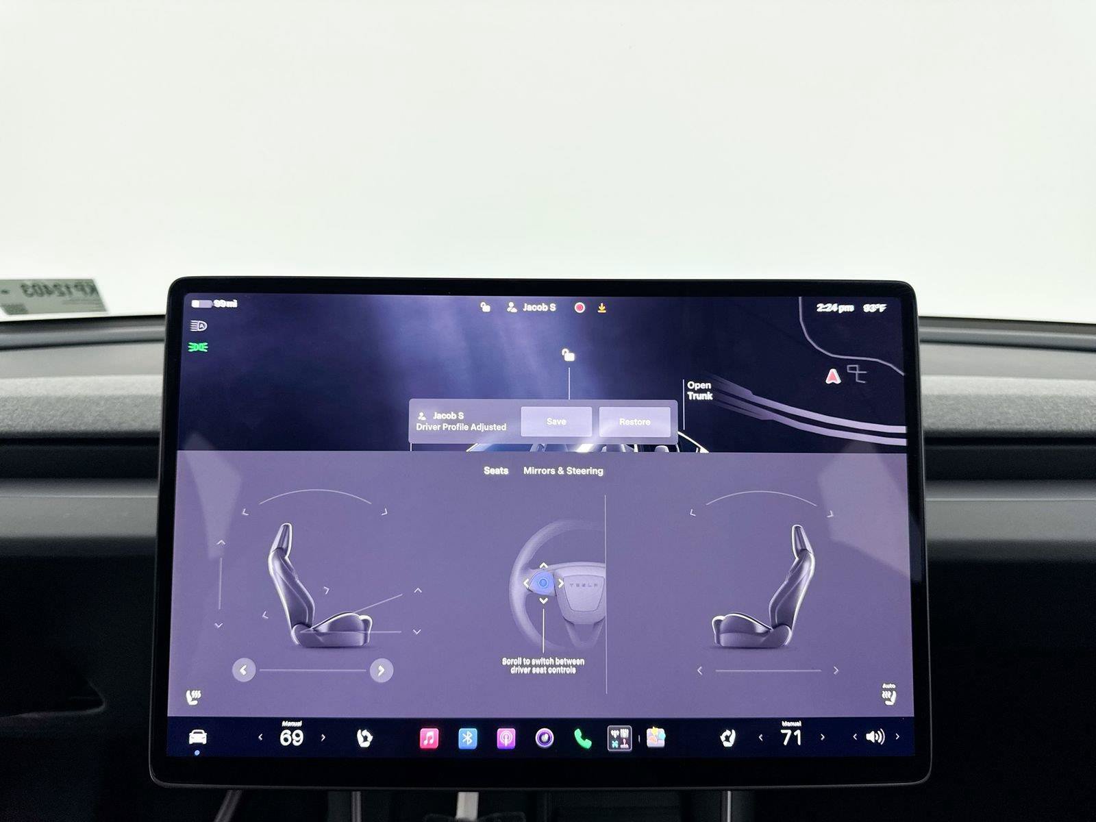 Used 2026 Tesla Model Y 2WD image 28