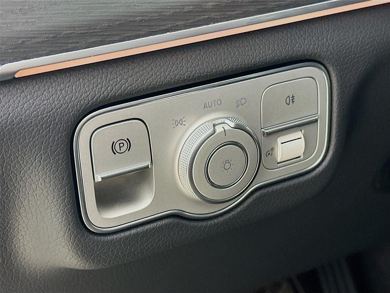 Certified 2026 Mercedes-Benz GLE 350 4MATIC image 9