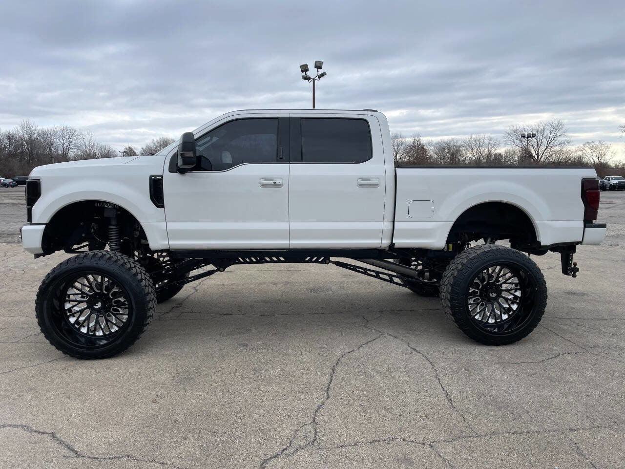 Used 2020 Ford F250 Platinum w/ FX4 Off-Road Package image 2