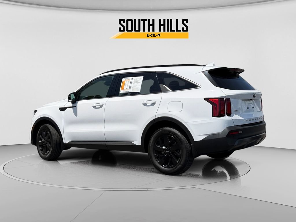 Used 2021 Kia Sorento S w/ Panoramic Sunroof Package AWD/4WD image 3