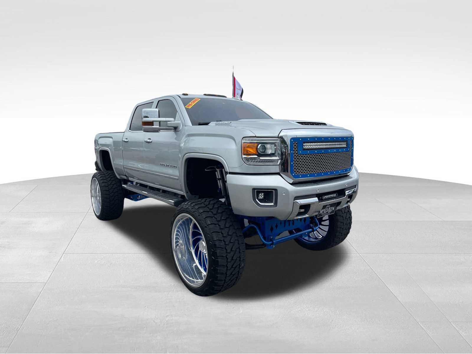 Used 2018 GMC Sierra 2500 Denali w/ Duramax Plus Package AWD/4WD video 3