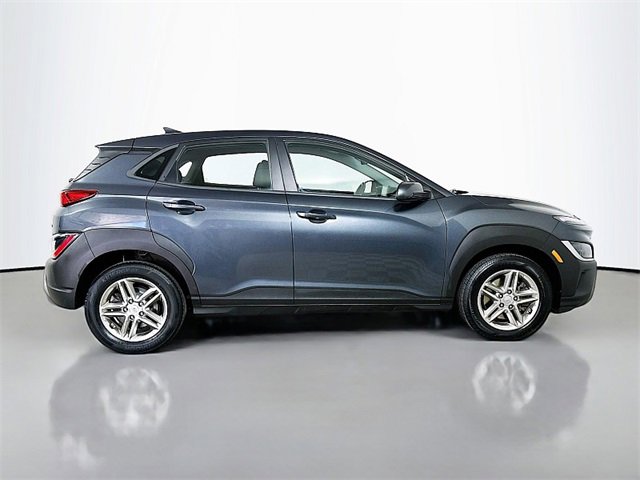 Used 2022 Hyundai Kona SE image 8