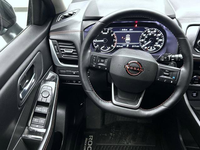 Certified 2025 Nissan Rogue SV image 12