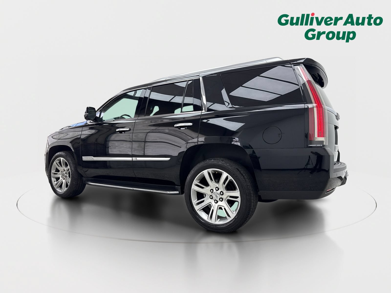 Used 2018 Cadillac Escalade Luxury AWD/4WD image 4