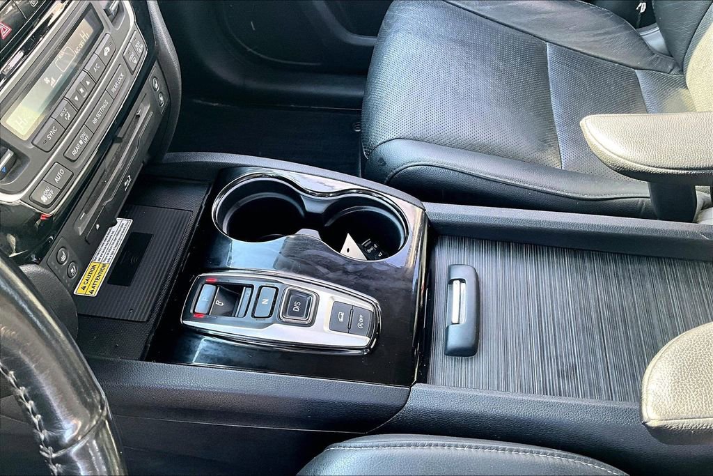 Used 2019 Honda Pilot Touring image 18