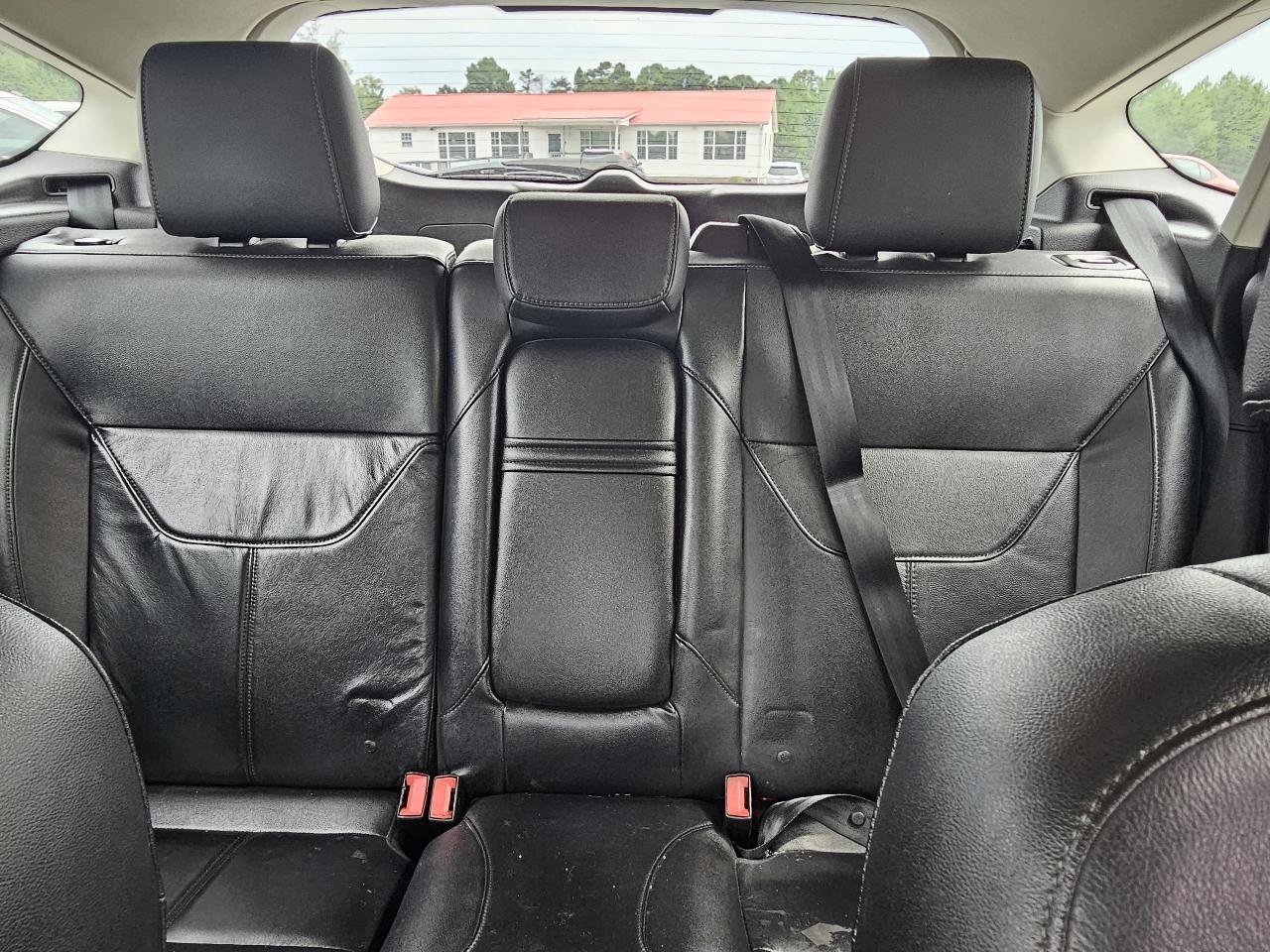 Used 2015 Ford Focus SE w/ Equipment Group 201A image 8