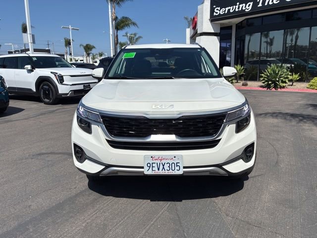 Certified 2023 Kia Seltos EX AWD/4WD image 2