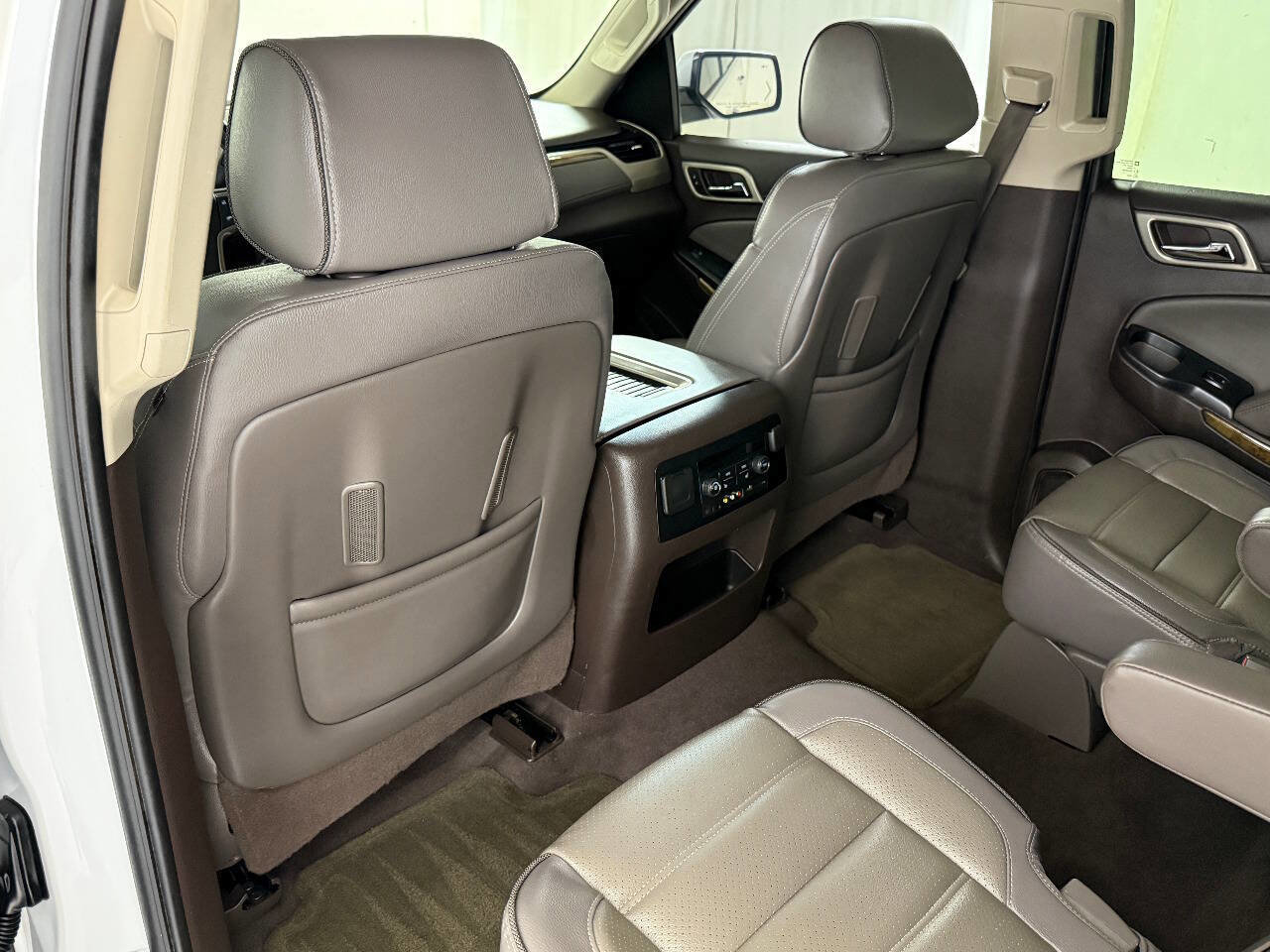 Used 2016 GMC Yukon Denali w/ Open Road Package AWD/4WD image 22