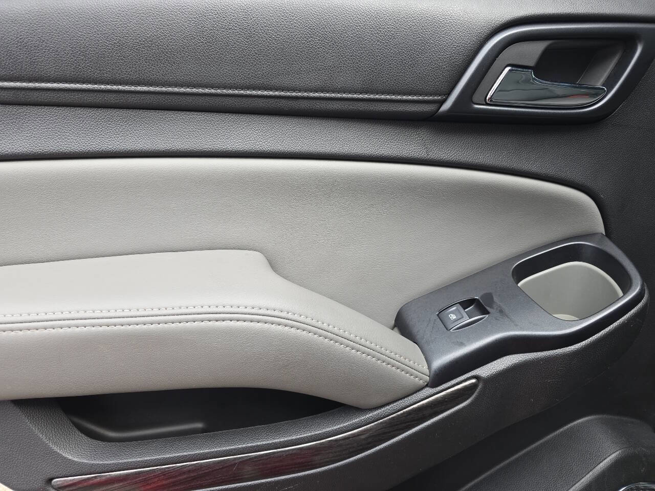 Used 2015 Chevrolet Tahoe LT image 23