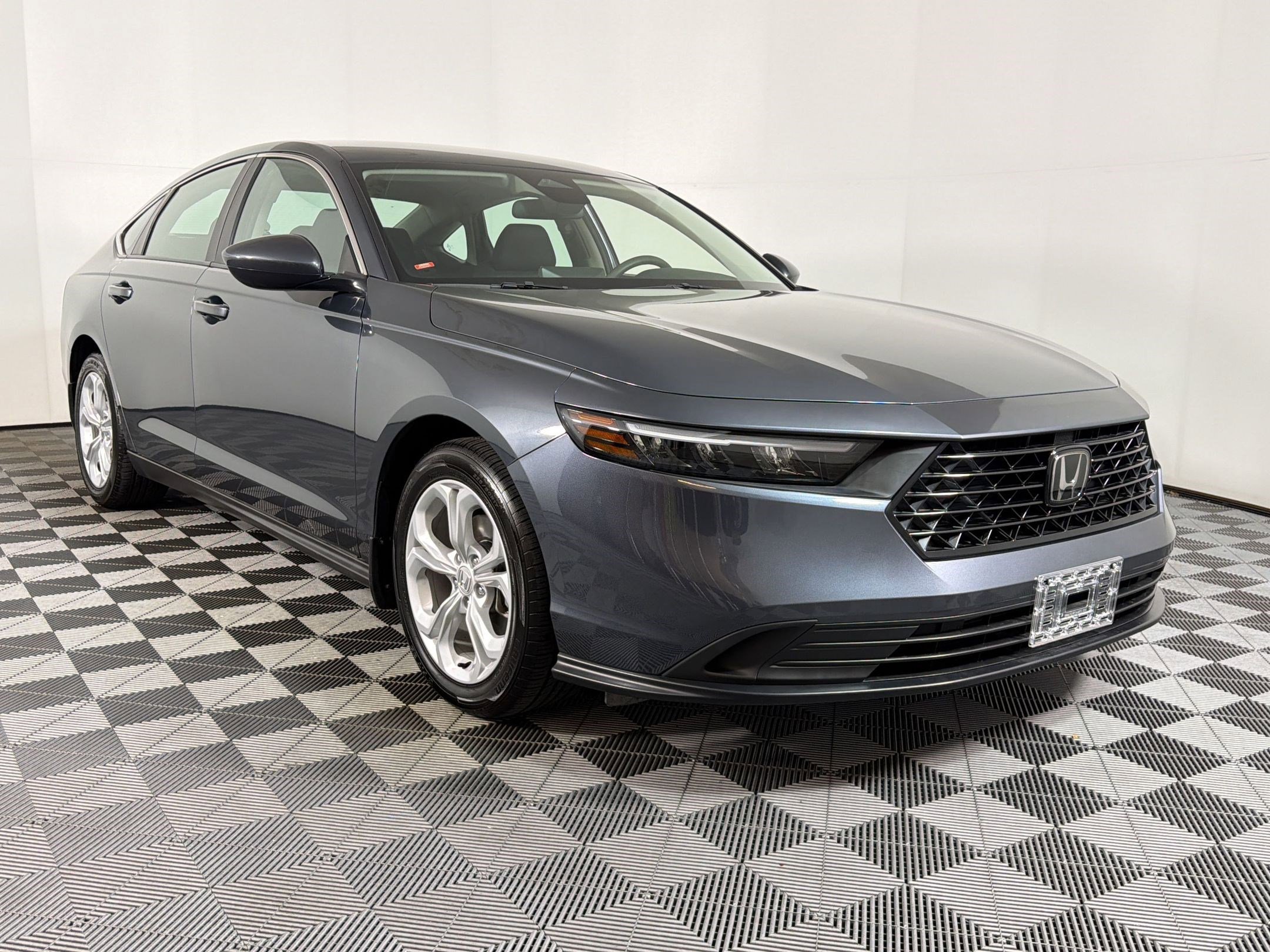 Used 2024 Honda Accord LX image 18