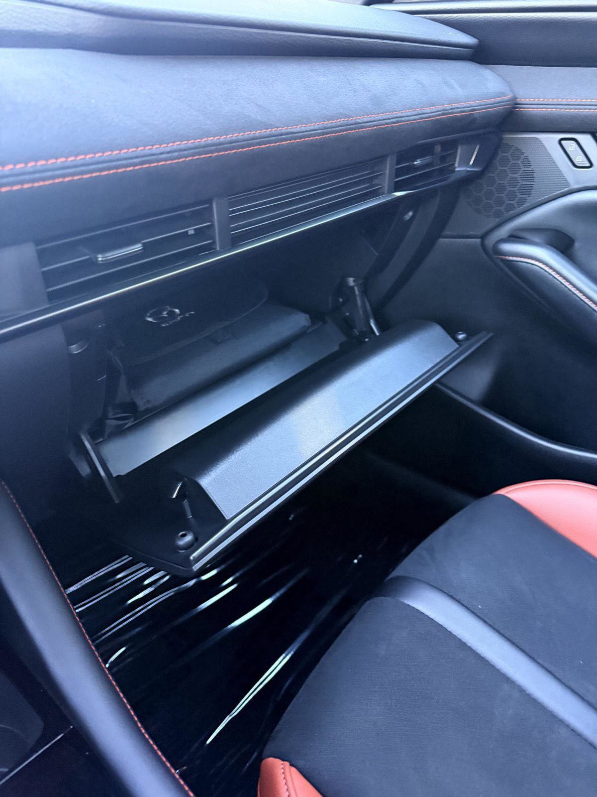 Used 2025 MAZDA MAZDA3 Carbon image 23