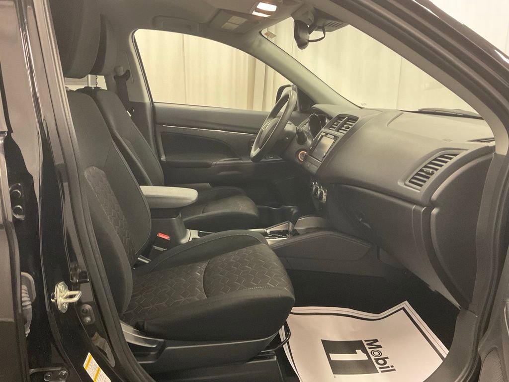 Used 2024 Mitsubishi Outlander Sport ES image 28