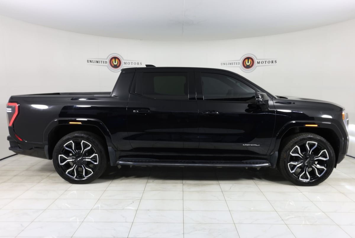 Used 2025 GMC Sierra EV Denali AWD/4WD image 2