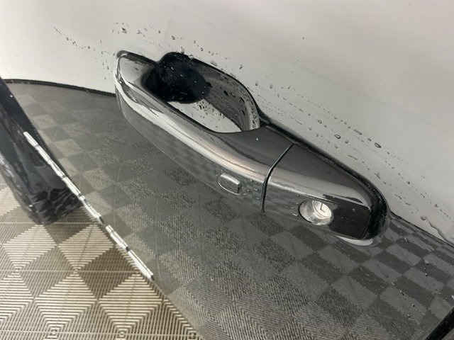 Used 2024 GMC Sierra 3500 Denali Ultimate image 13