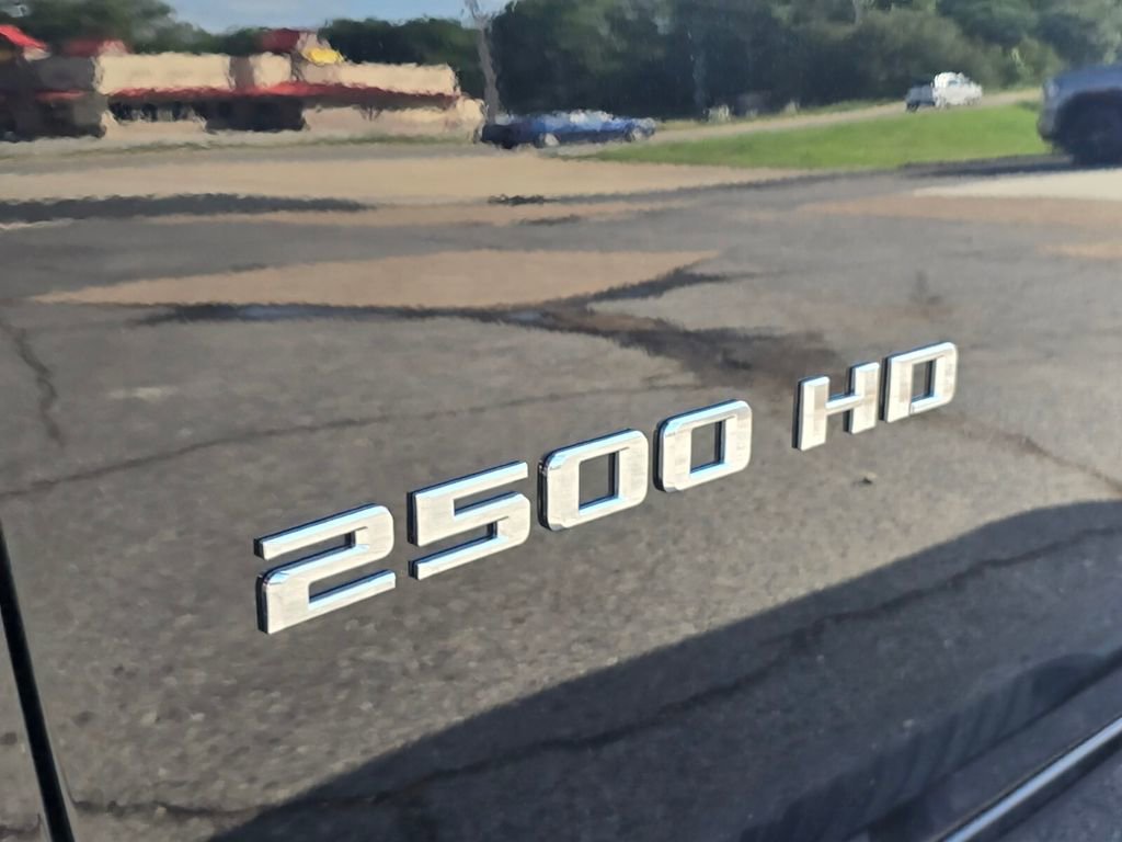 Used 2026 Chevrolet Silverado 2500 LT w/ Safety Package AWD/4WD image 12