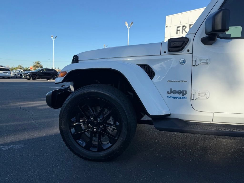 Used 2021 Jeep Wrangler Unlimited Sahara w/ Cold Weather Group AWD/4WD image 4