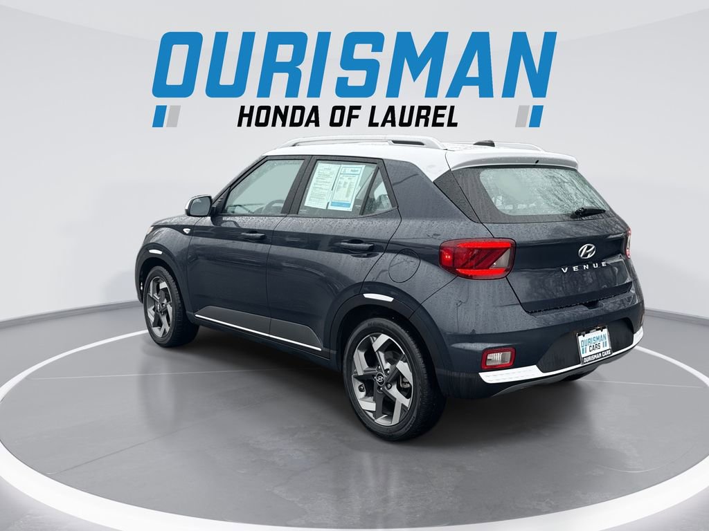 Used 2024 Hyundai Venue Limited image 6