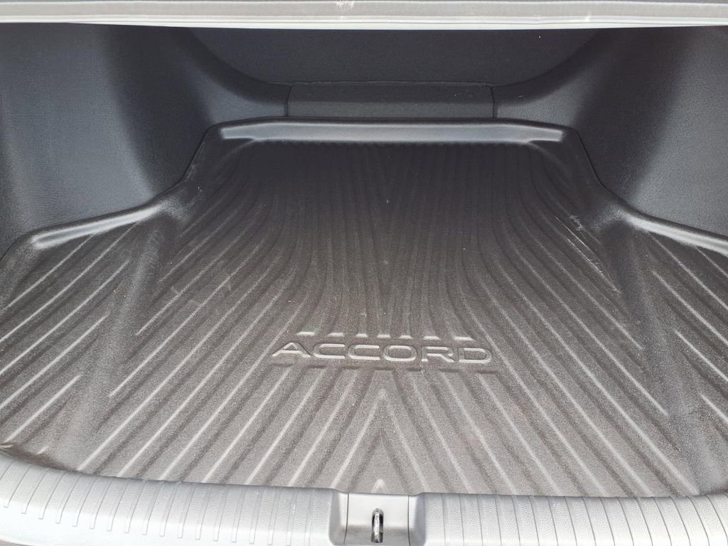 Certified 2025 Honda Accord LX image 10