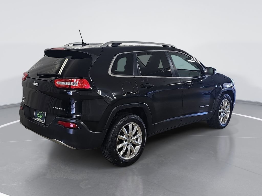 Used 2016 Jeep Cherokee Limited AWD/4WD image 3
