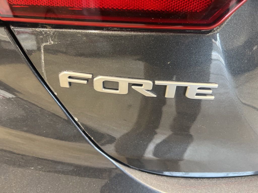 Certified 2024 Kia Forte GT-Line image 31