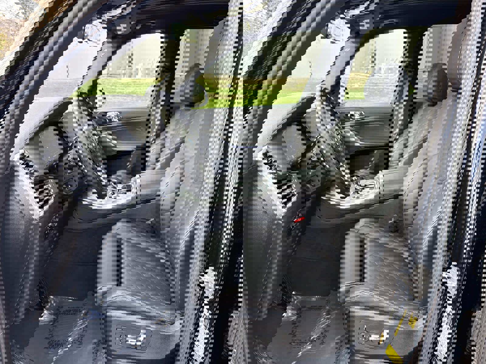 Used 2023 BMW X5 xDrive40i w/ Premium Package AWD/4WD image 14