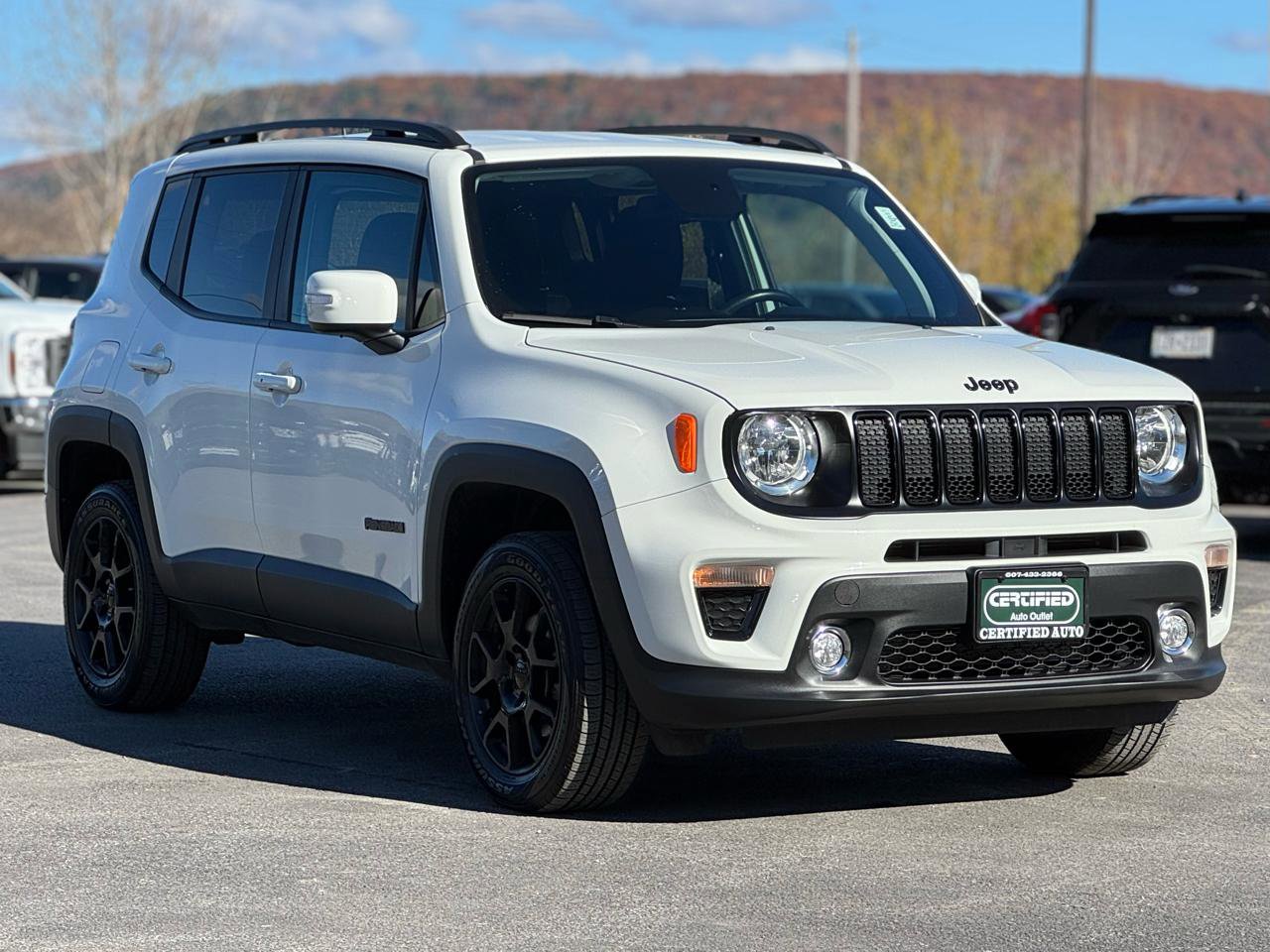 Used 2019 Jeep Renegade Altitude w/ Quick Order Package 2XM image 3