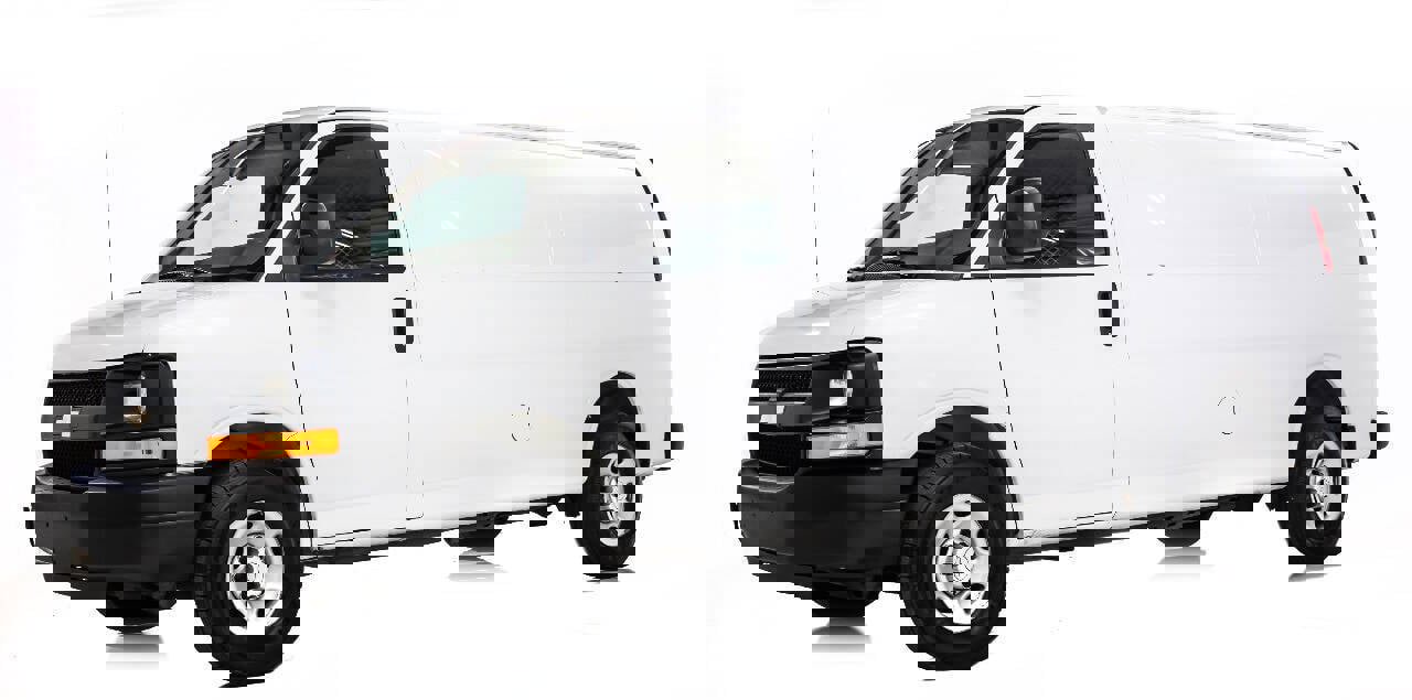 Used 2014 Chevrolet Express 3500 Extended RWD image 2