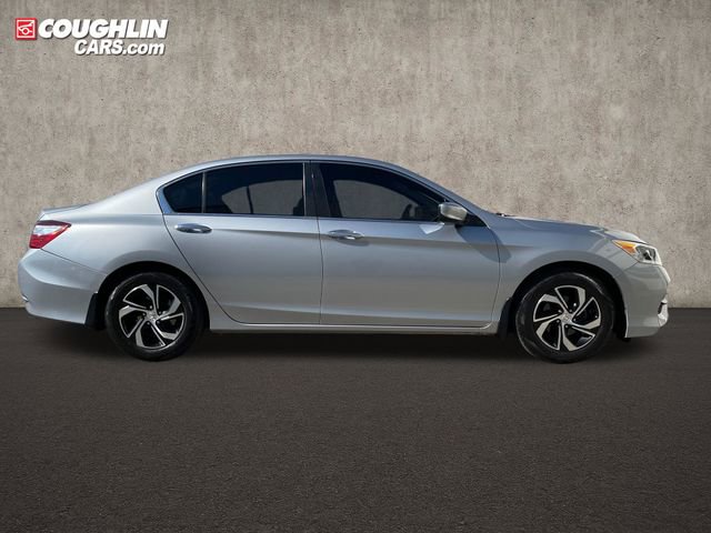 Used 2017 Honda Accord LX image 6