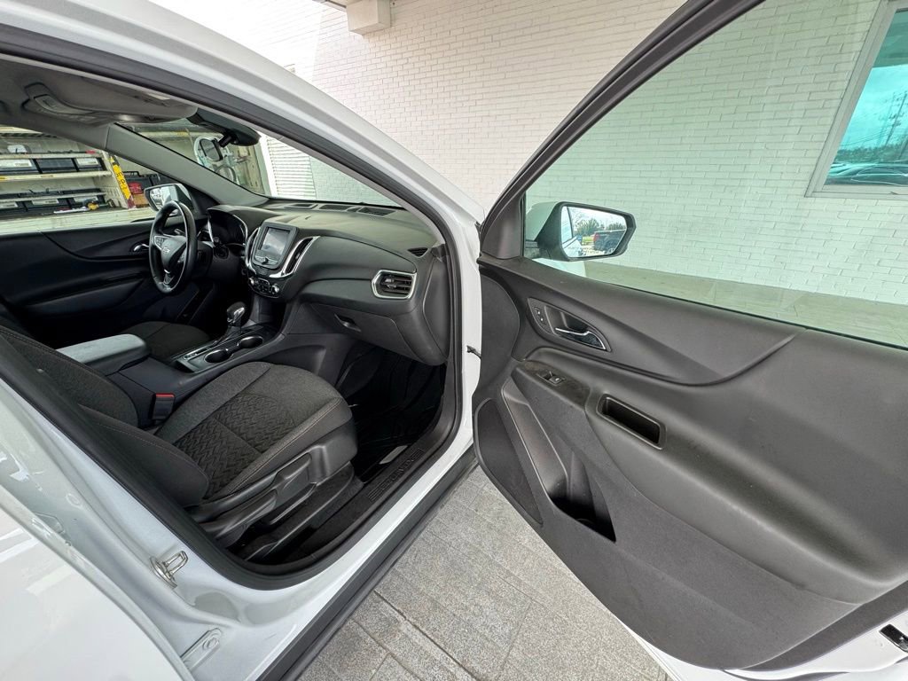 Used 2024 Chevrolet Equinox LT image 15