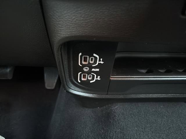 Used 2024 RAM 2500 Big Horn image 24
