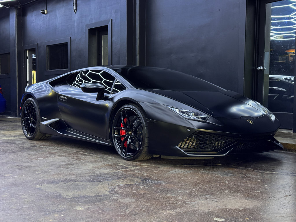 Used 2017 Lamborghini Huracan LP 610-4 AWD/4WD image 14
