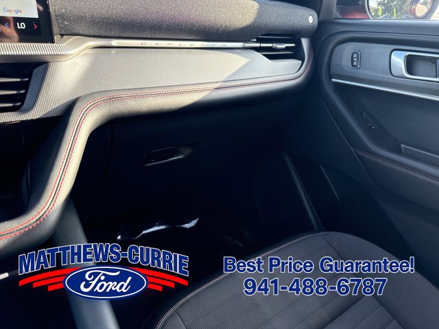 Used 2025 Ford Explorer ST-Line RWD image 25