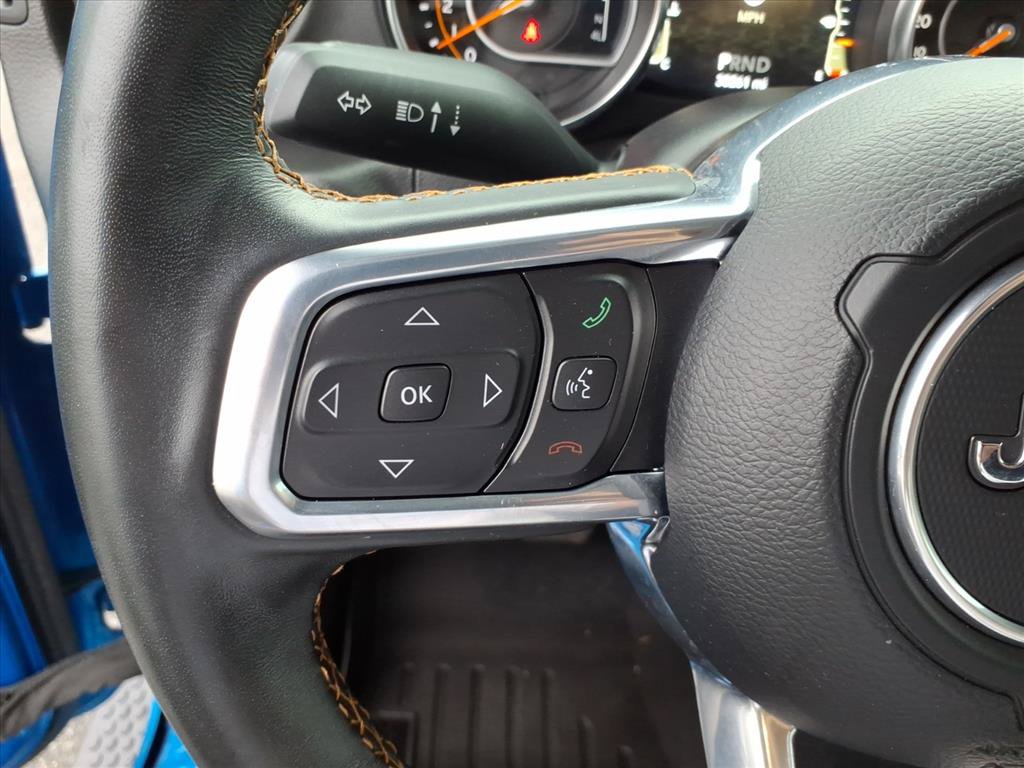 Used 2022 Jeep Wrangler Unlimited Sahara AWD/4WD image 30