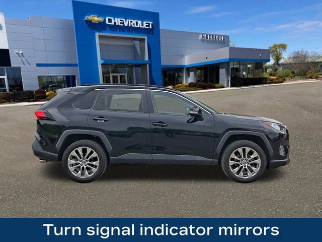 Used 2021 Toyota RAV4 XLE Premium AWD/4WD image 27