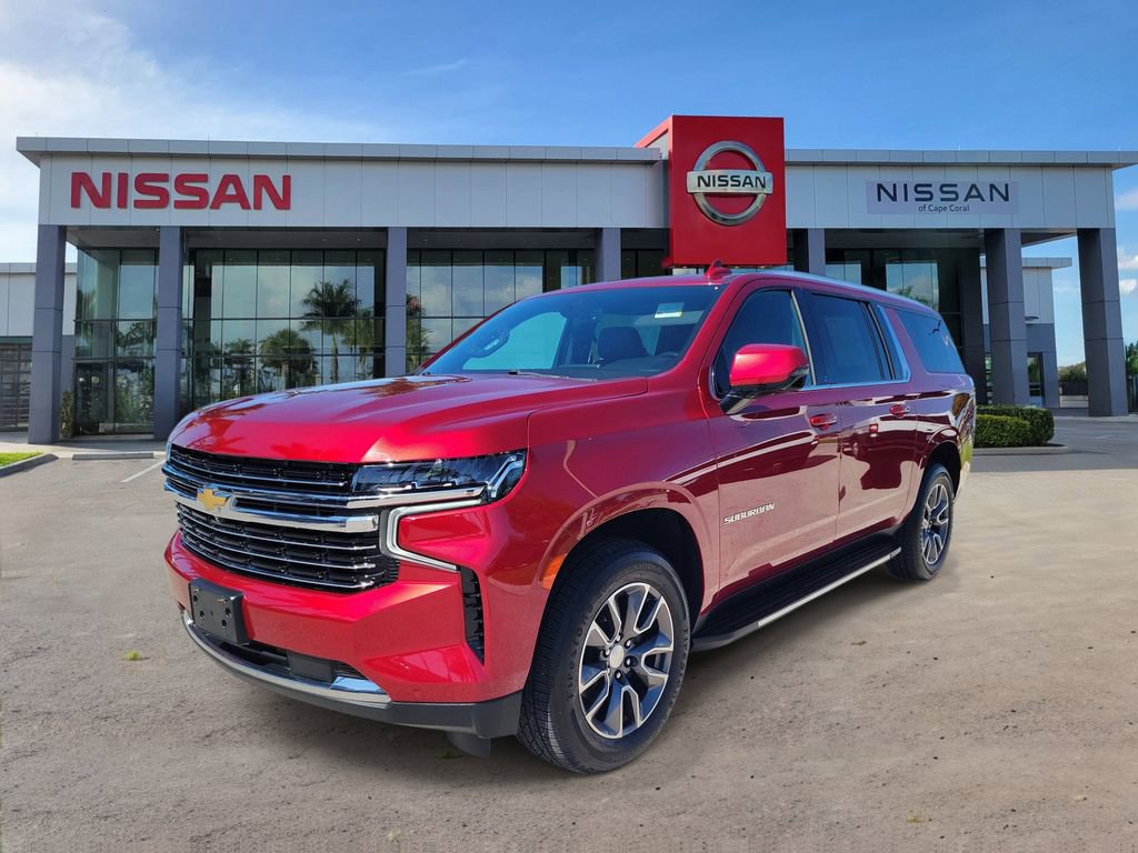 Used 2022 Chevrolet Suburban LT w/ LT Signature Package image 10