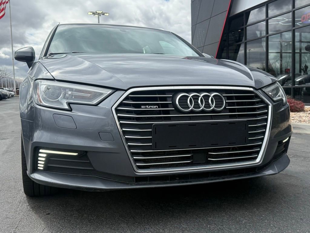 Used 2017 Audi A3 e-tron Premium w/ Sport Package image 31