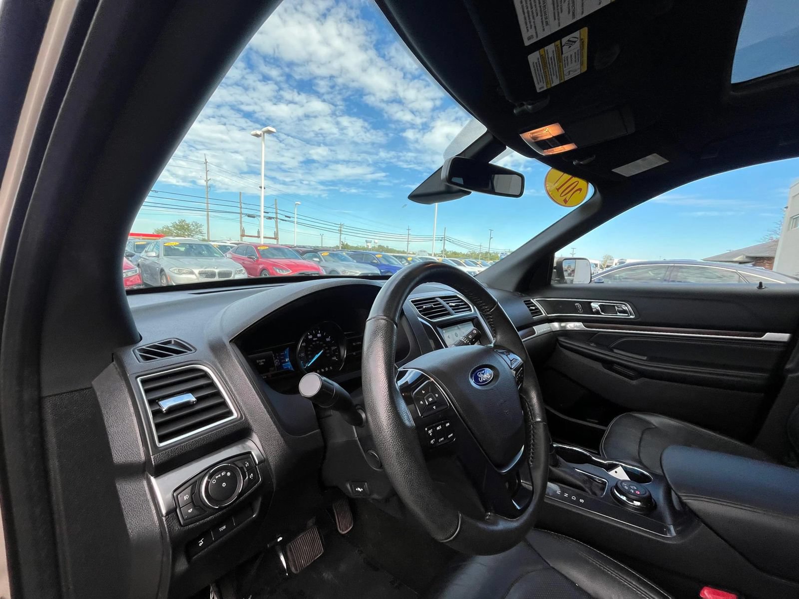 Used 2017 Ford Explorer Limited w/ Equipment Group 301A AWD/4WD image 27